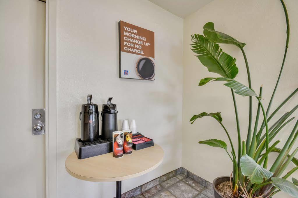 Motel 6 Hattiesburg Ms מראה חיצוני תמונה