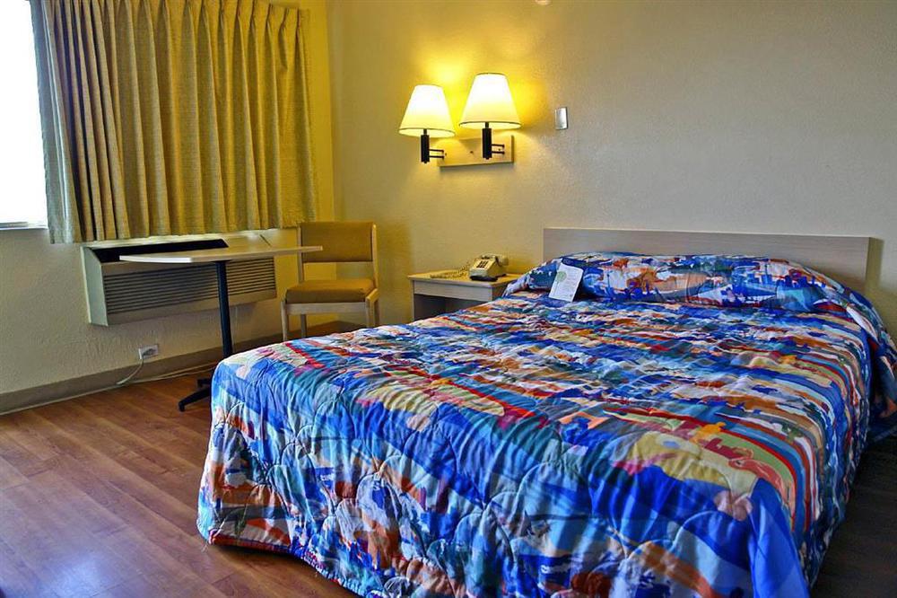 Motel 6 Hattiesburg Ms חדר תמונה